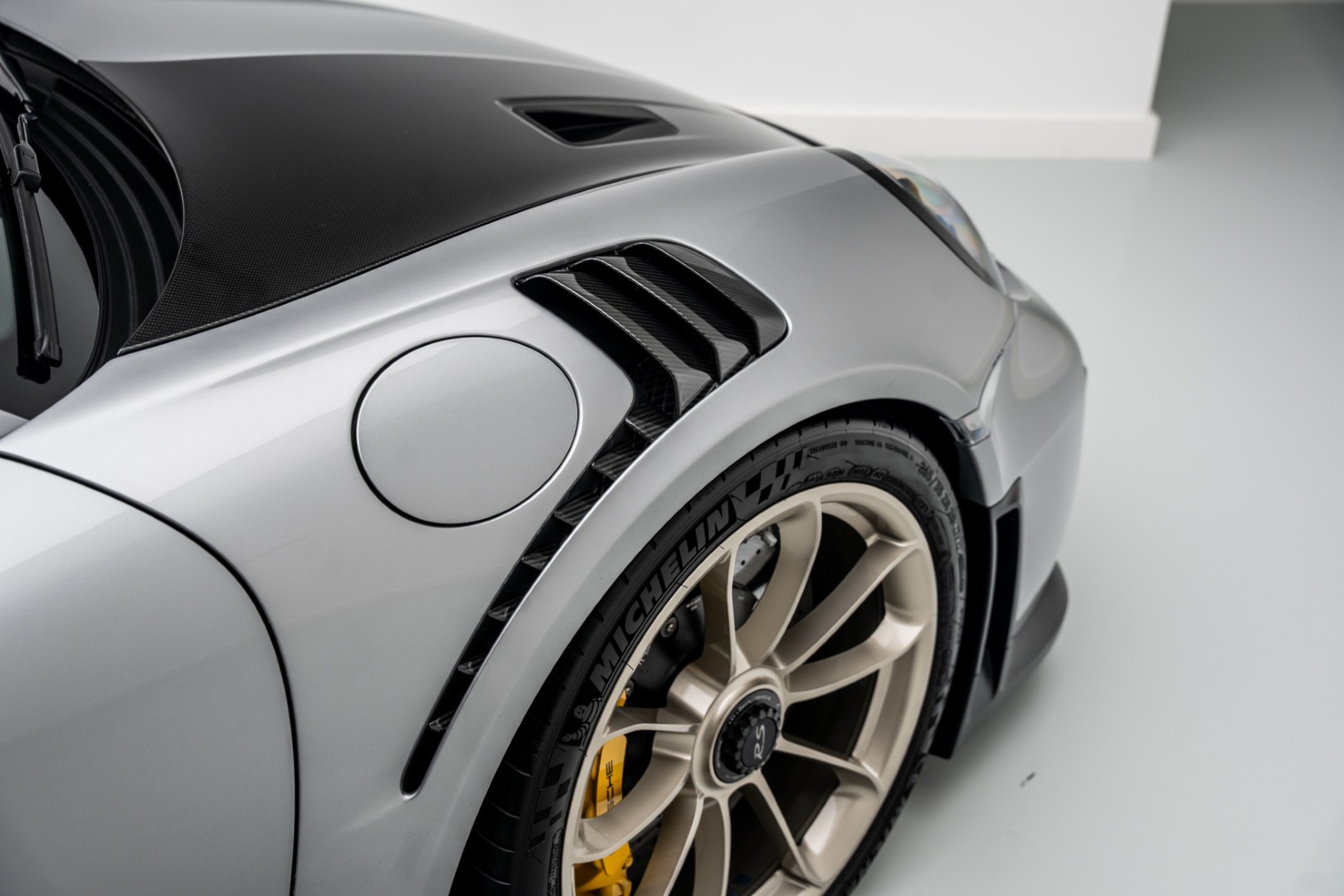 2018 PORSCHE 911 GT2 RS WEISSACH I GCC WITH DEALER WARRANTY